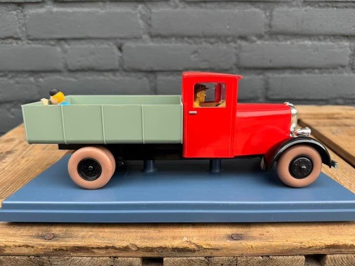 Kuifje De Krab met de Gouden Scharen - Rode Vrachtwagen, Ophalen, Beeldje of Figuurtje, ., Zo goed als nieuw