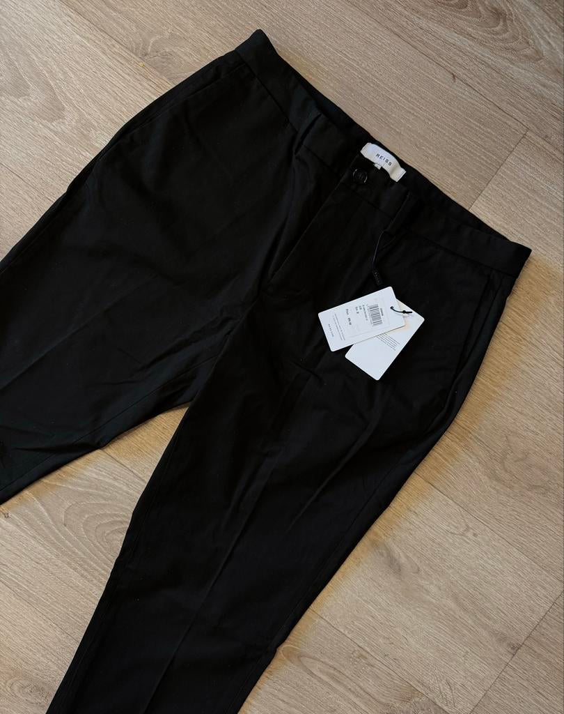Reiss Hamilton Basic Chino - Zwart, Maat 32, Kleding | Heren, Broeken en Pantalons, Nieuw, Overige maten, Zwart, Ophalen of Verzenden