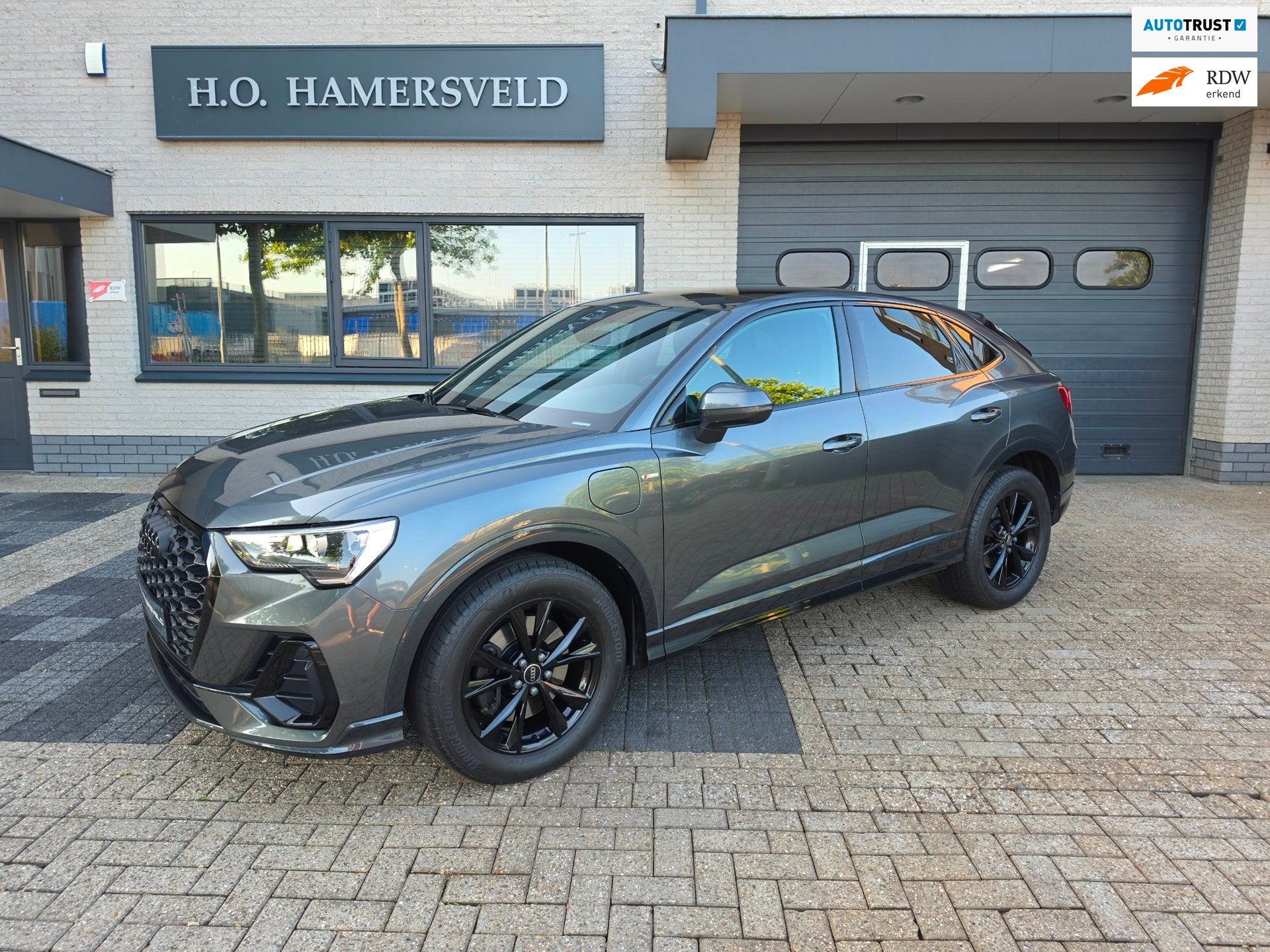 Audi Q3 Sportback 45 TFSI e S-line Pano, leder, Navi etc etc, Auto's, Audi, Dealer onderhouden, Gebruikt, Zwart, 150 pk