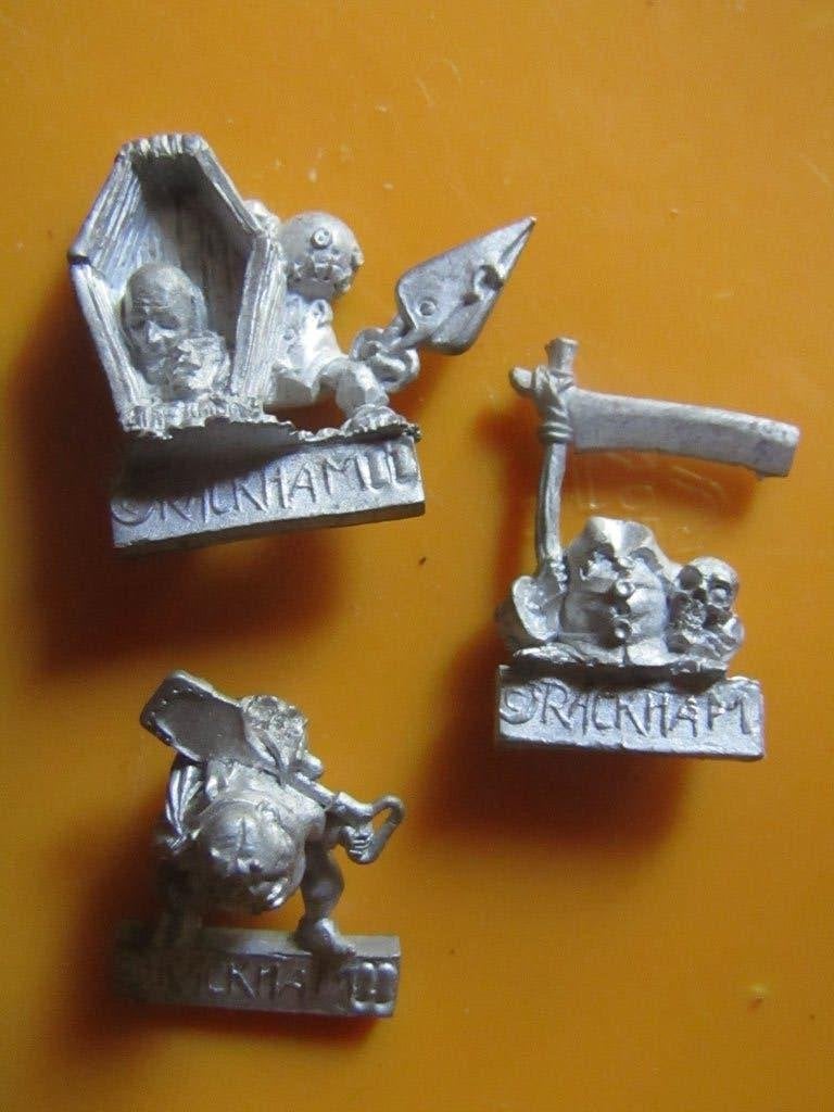 Confrontation Familiars of Darkness, Verzenden, Zo goed als nieuw, Warhammer, Figuurtje(s)