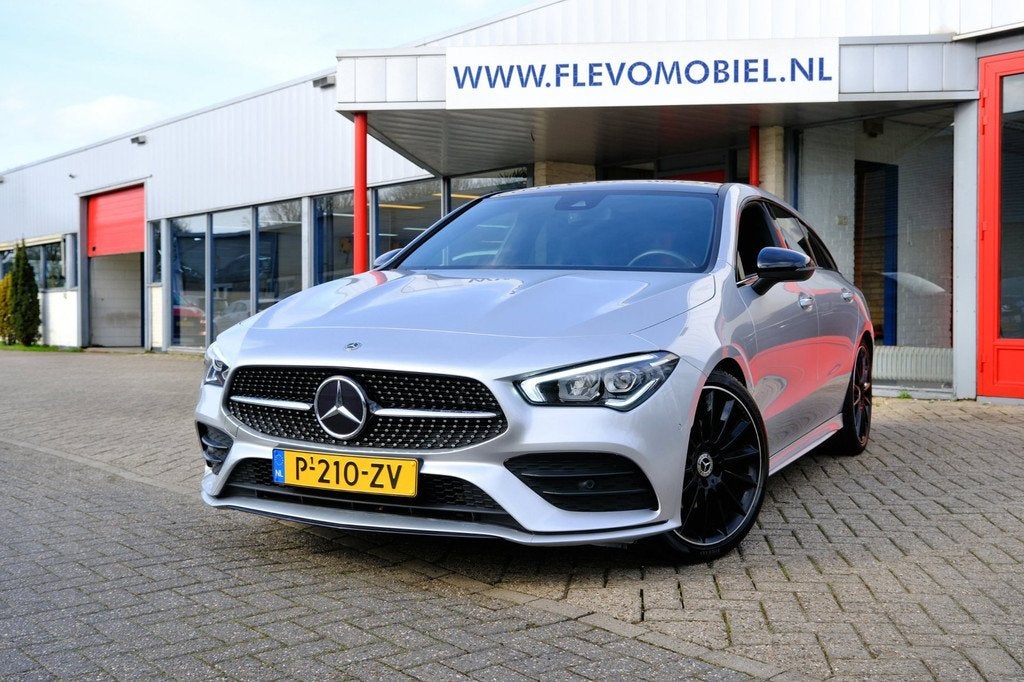 Mercedes-Benz CLA-klasse Shooting Brake 180 AMG Line Aut. Pa, Auto's, CLA, 136 pk, Gebruikt, Euro 6