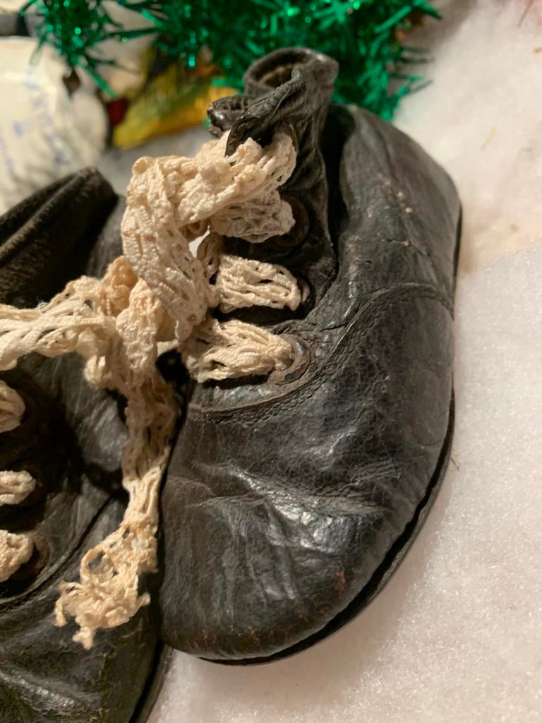Antieke leren kinderschoentjes, Antiek en Kunst, Ophalen of Verzenden, Kinderen