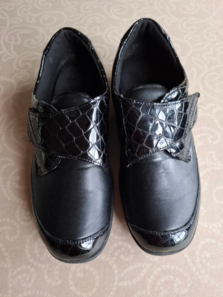 Waldlaufer kleur zwart maat 4.5 ofwel 37+ breedte K, Kleding | Dames, Schoenen, Ophalen of Verzenden, Zo goed als nieuw, Zwart