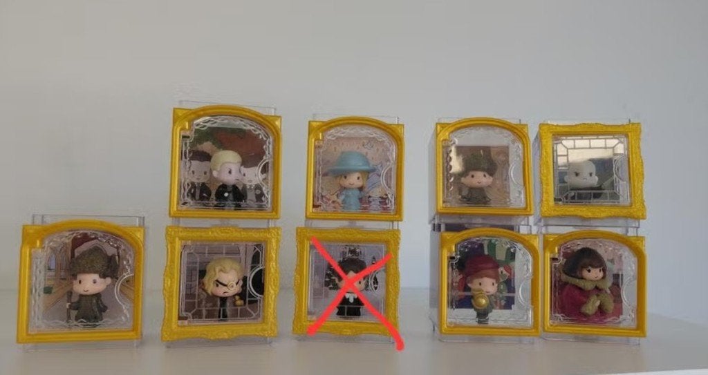Harry potter poppetjes in case, Ophalen of Verzenden, Zo goed als nieuw, Actiefiguurtje