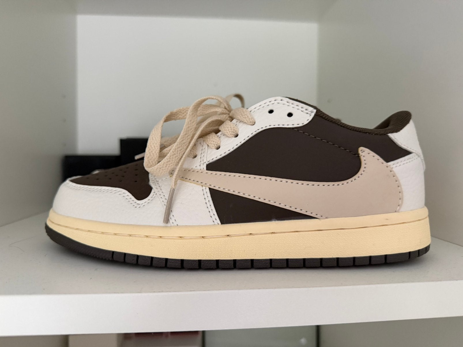 Air Jordan 1 Low Travis Scott, Ophalen, Nieuw, Sneakers of Gympen