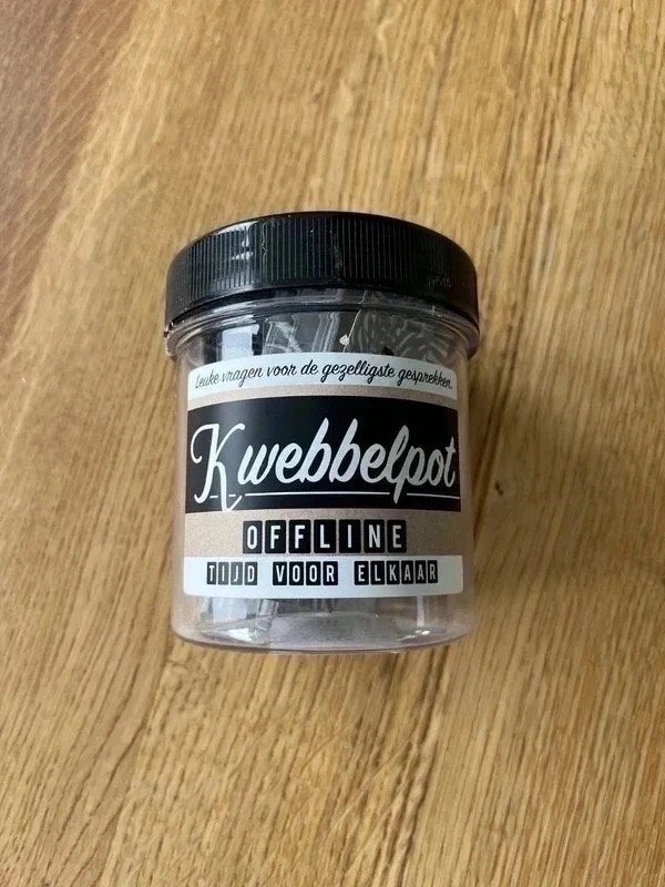 Kwebbelpot met vragen, voor offline tijd voor elkaar, Vijf spelers of meer, Ophalen of Verzenden, Zo goed als nieuw