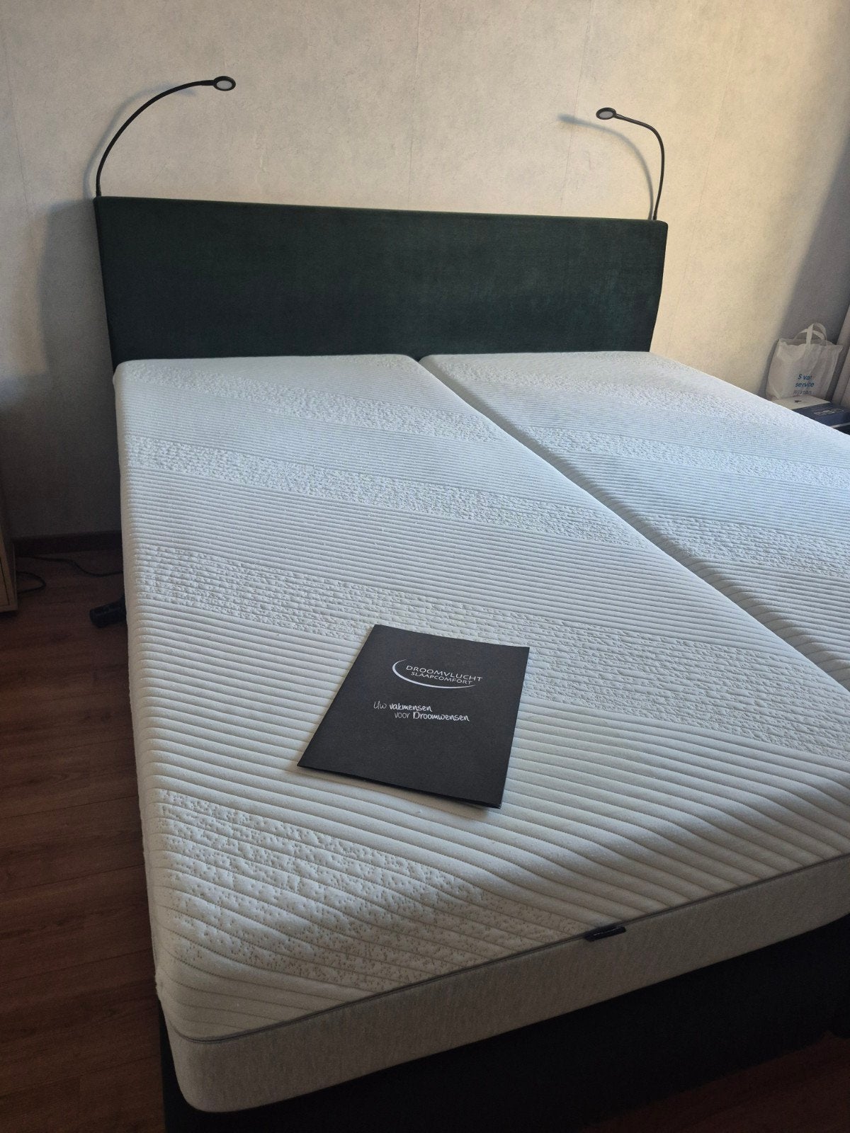 Eastborn Boxspring compleet  180x200 cm, Ophalen, Tweepersoons, Zo goed als nieuw, 180 cm