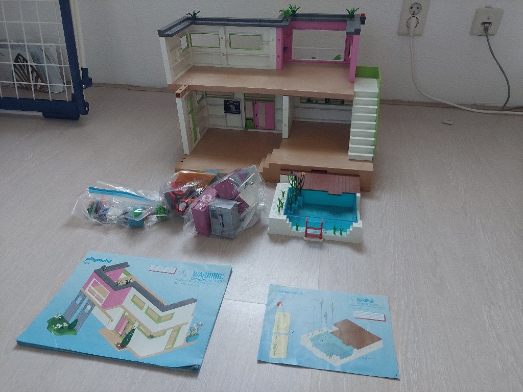 Playmobil Moderne Luxe Villa 5574 + Zwembad 5575 + Keuken, Ophalen of Verzenden, Gebruikt