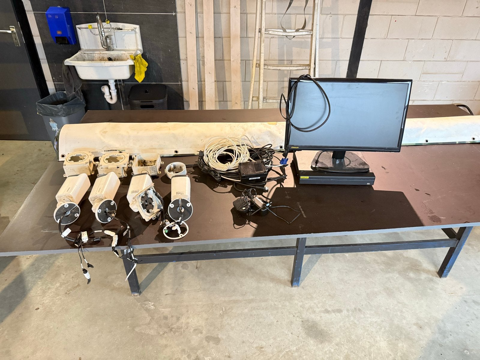 Stanley Buiten Camera Systeem met Monitor en Beeldscherm, Ophalen, Gebruikt, Buitencamera