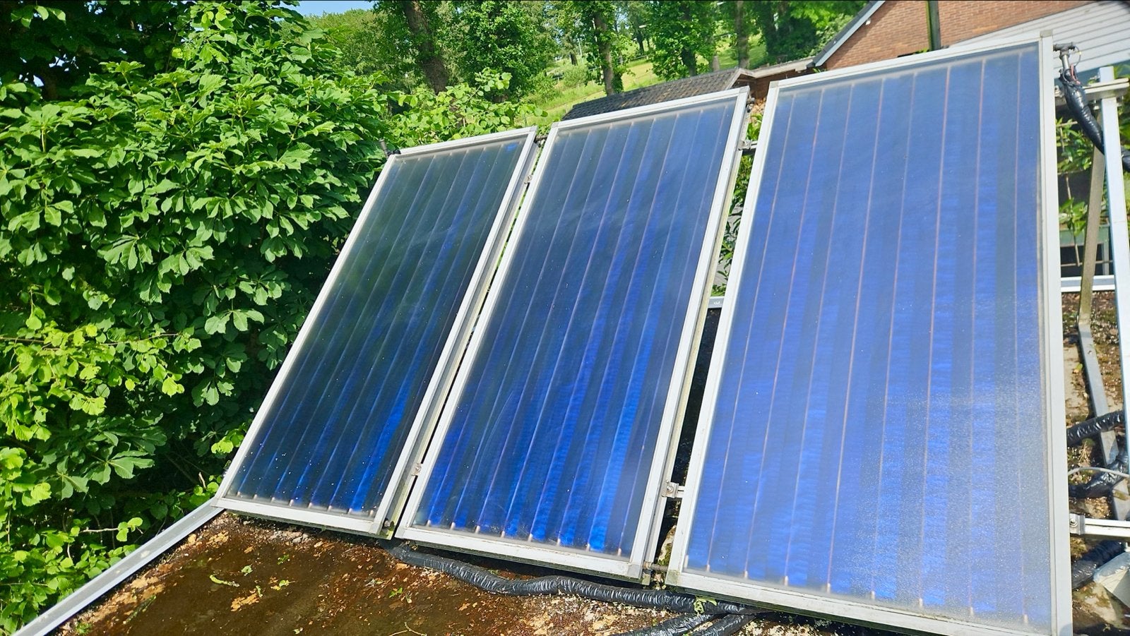 Complete zonneboiler met 3 panelen (6m2) - Bespaar op gas, Doe-het-zelf en Verbouw, Ophalen, Gebruikt, Compleet systeem, 200 wattpiek of meer