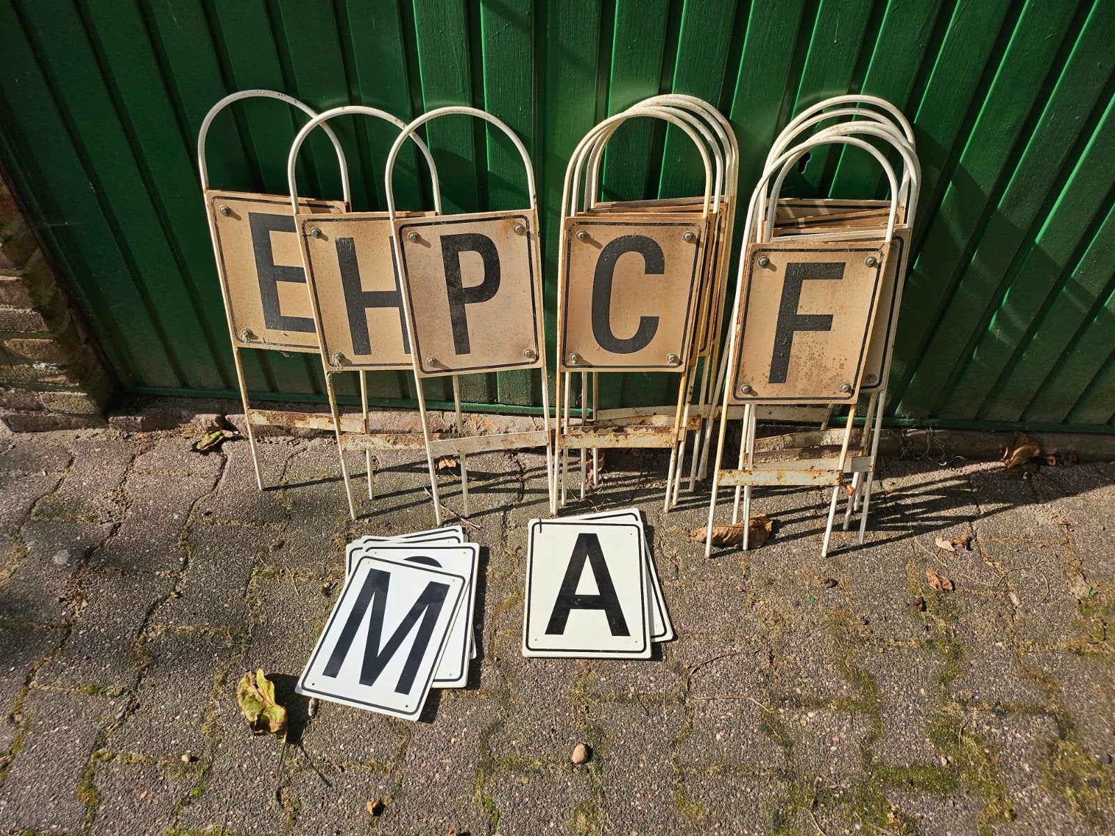 Borden dressuurbaan inclusief 20x60 letters, Dieren en Toebehoren, Ophalen, Gebruikt, Dressuur