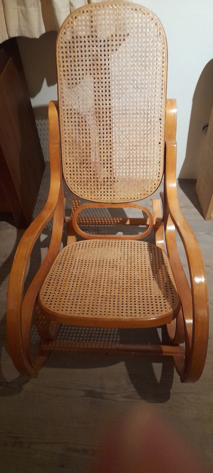 Vintage Schommelstoel met Rotan Zitting en Rugleuning, Ophalen