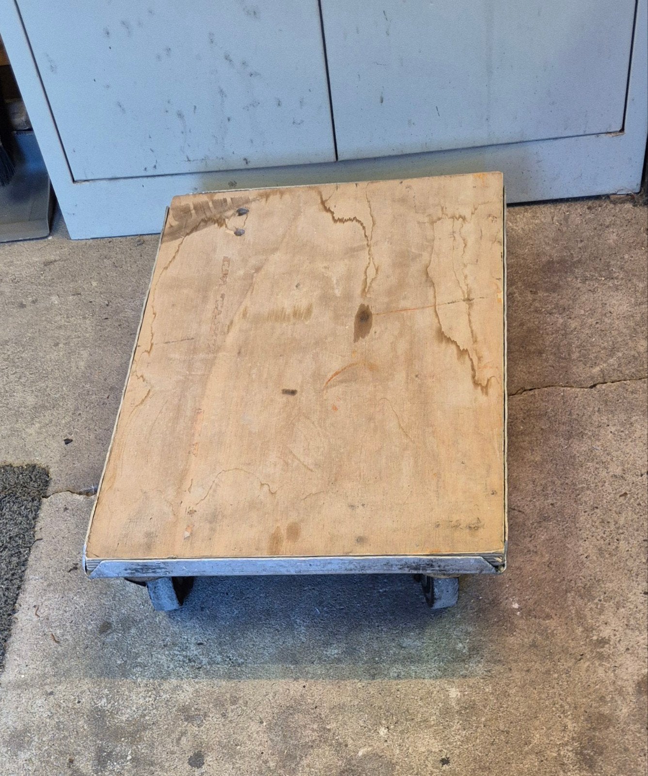 Zware kwaliteit meubelhondje / meubeltransporter – 40x60 cm, Doe-het-zelf en Verbouw, Ophalen, Gebruikt, Transportkar