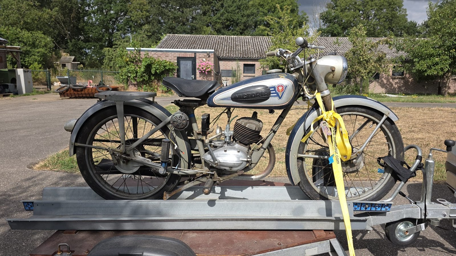 Victoria bi-Fix 1951, inruil oude motor of auto mogelijk, Motoren