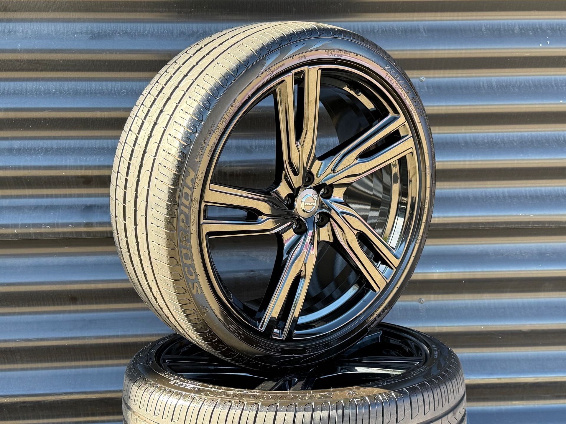 Nieuw 22 Orig Volvo R Design velgen Xc90 T8 Pirelli banden, Gebruikt, -, -, Banden en Velgen
