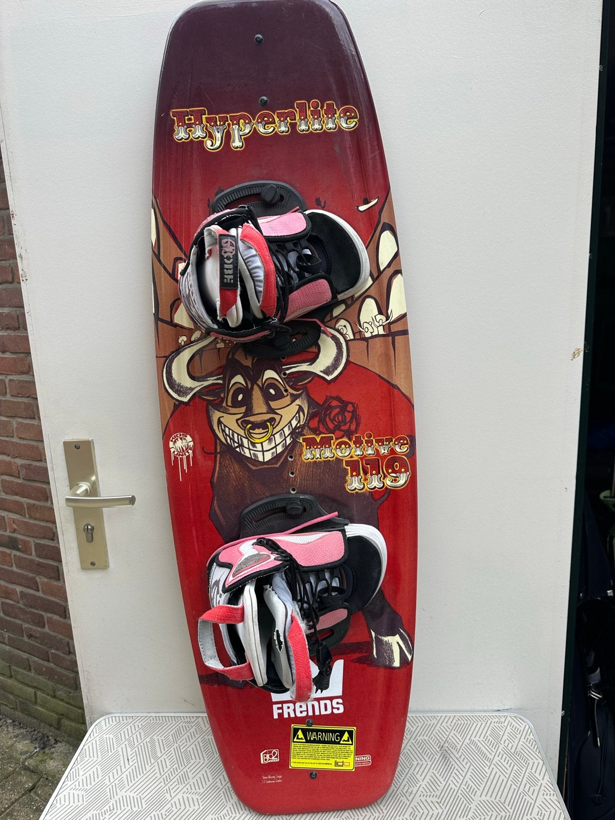 Hyperlite Motive 119 Wakeboard met Jobe bindingen, Ophalen of Verzenden, Gebruikt, Overige typen