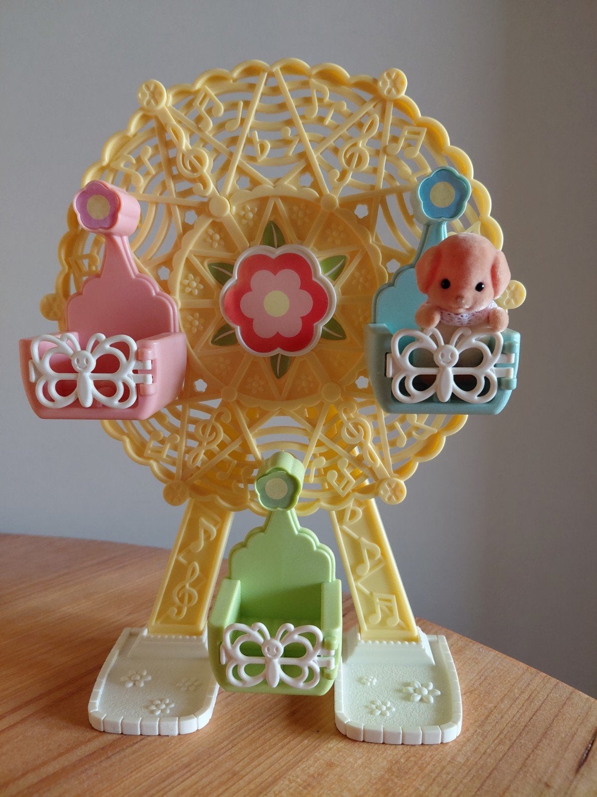 Sylvanian Families draaimolen/baby/hondje compleet, Ophalen of Verzenden, Zo goed als nieuw