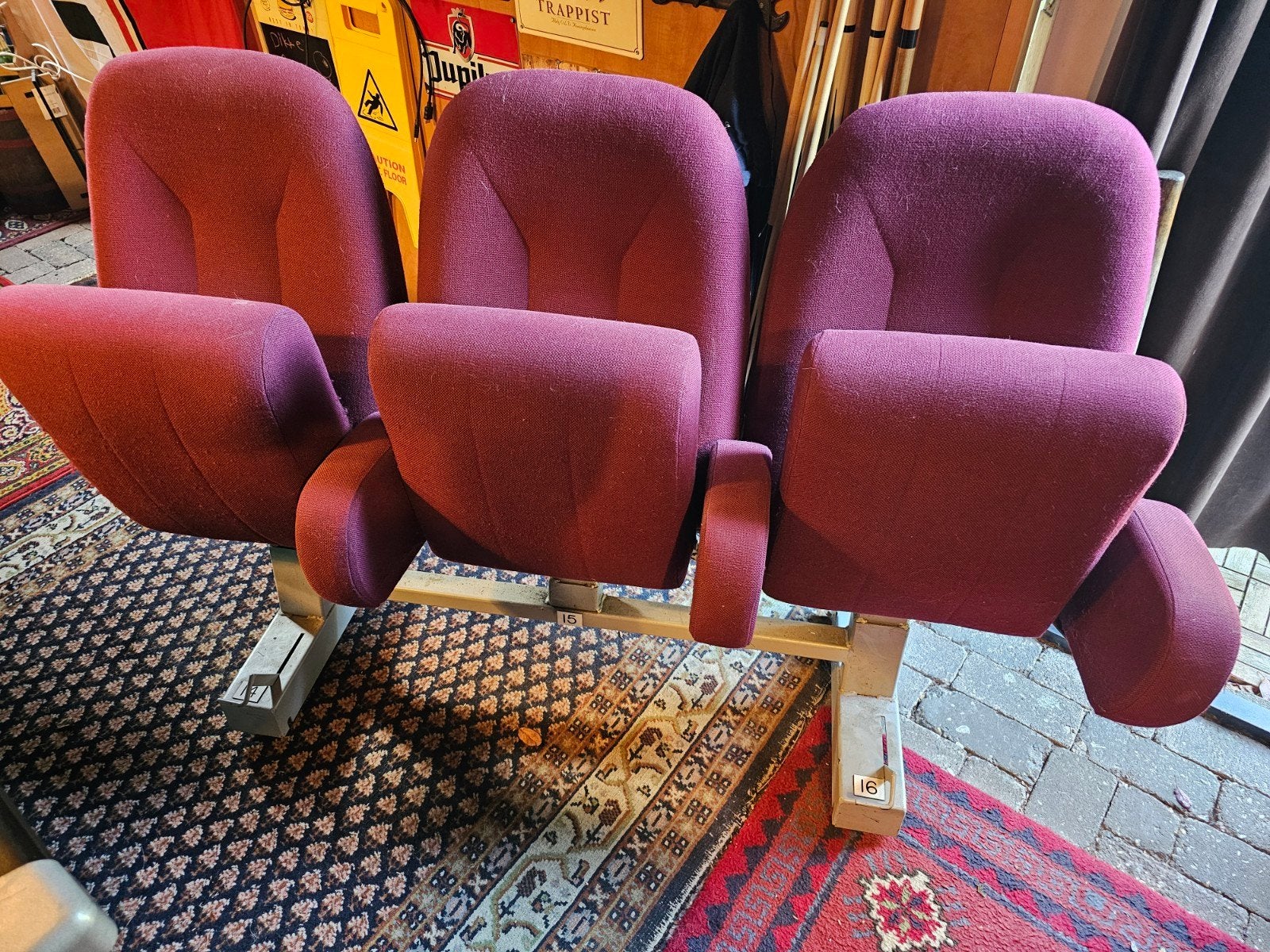Set van 3 bioscoopstoelen - rood/paars stof, Ophalen, Gebruikt, Overige kleuren, Drie