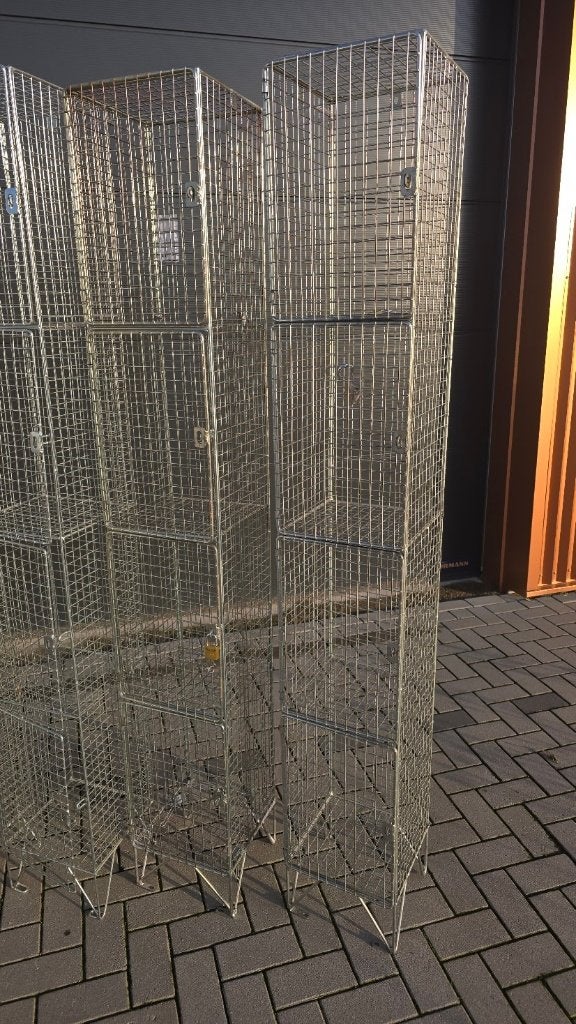 Smalle draad lockers, Huis en Inrichting, Draad, Edam, Ophalen, Eurololamusement@gmail.com