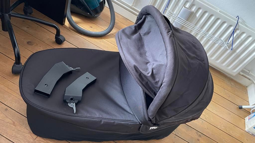 Thule Urban Glide reiswieg met adapters & accessoires, Zo goed als nieuw, Met reiswieg, Ophalen, Kinderwagen