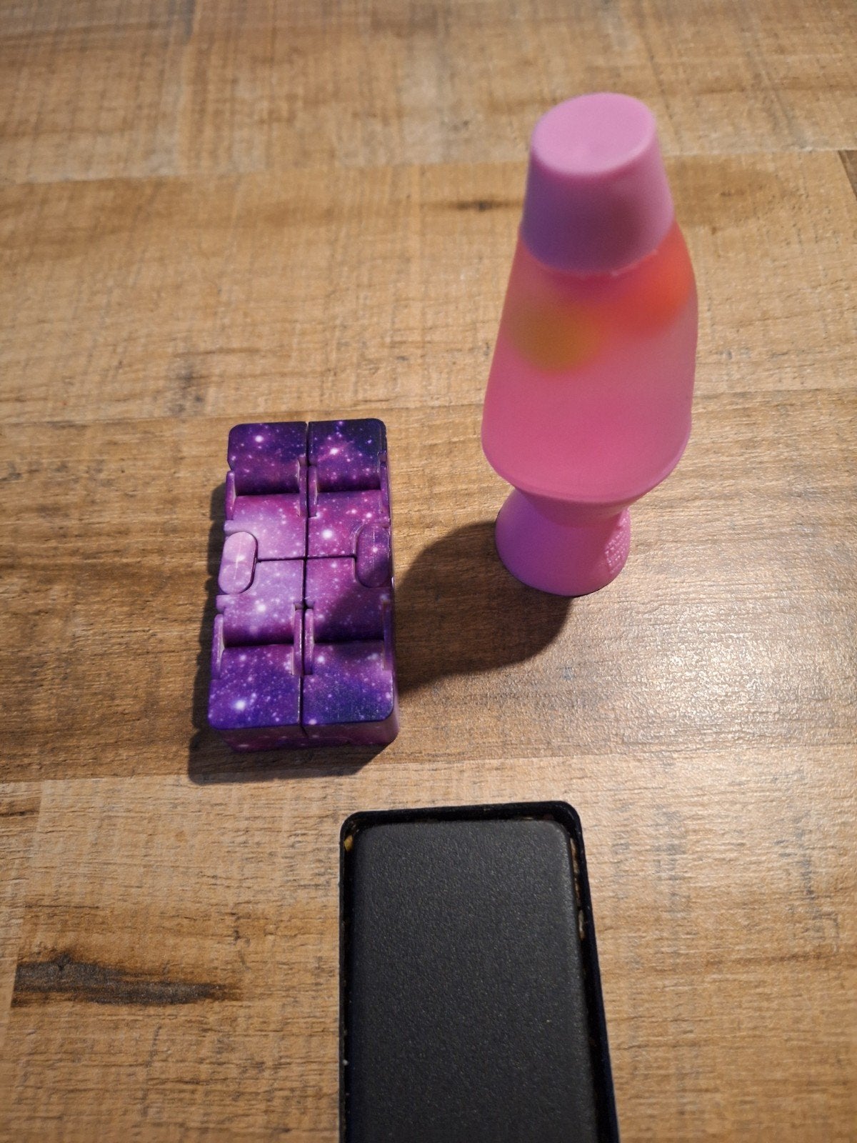Twee fidgets: Infinity Cube en lavalamp fidget, Kinderen en Baby's, Ophalen of Verzenden, Gebruikt, Jongen of Meisje