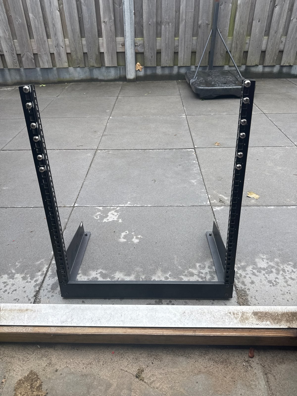 STARTECH 12U DESKTOP OPEN FRAME 2 POST RACK - 19", Ophalen of Verzenden, Gebruikt