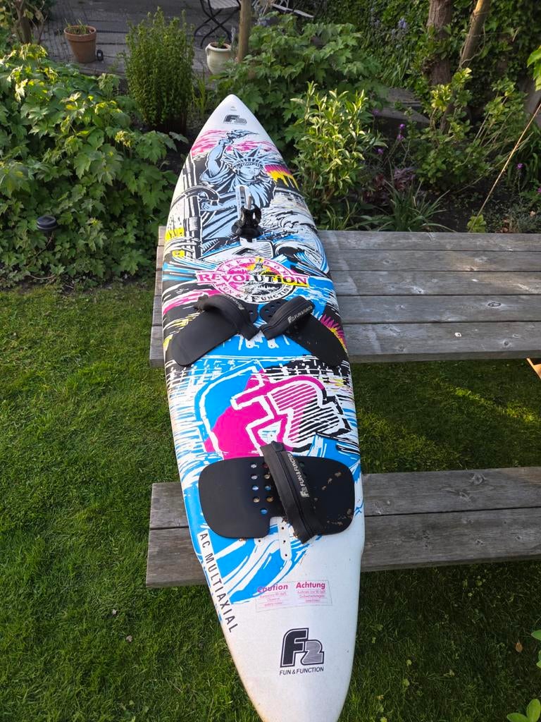 F2 surf set, Watersport en Boten, Windsurfen, Gebruikt, Complete set, 250 tot 300 cm, Met vin(nen), Ophalen