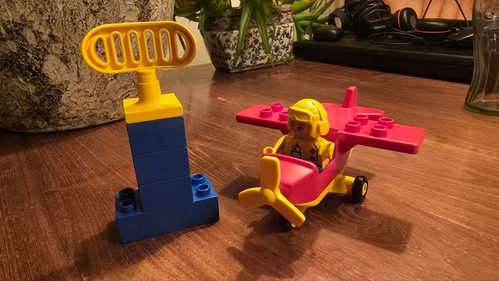 Duplo Vliegtuig set 2676 - Zonder boekje of doos, Kinderen en Baby's, Speelgoed | Duplo en Lego, Inclusief minifiguren, Gebruikt