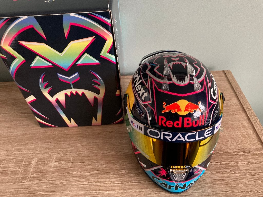 ✅ Max Verstappen 1:2 helm 2022 Miami Fanshop Red Bull RB18, Ophalen of Verzenden, Nieuw, Formule 1