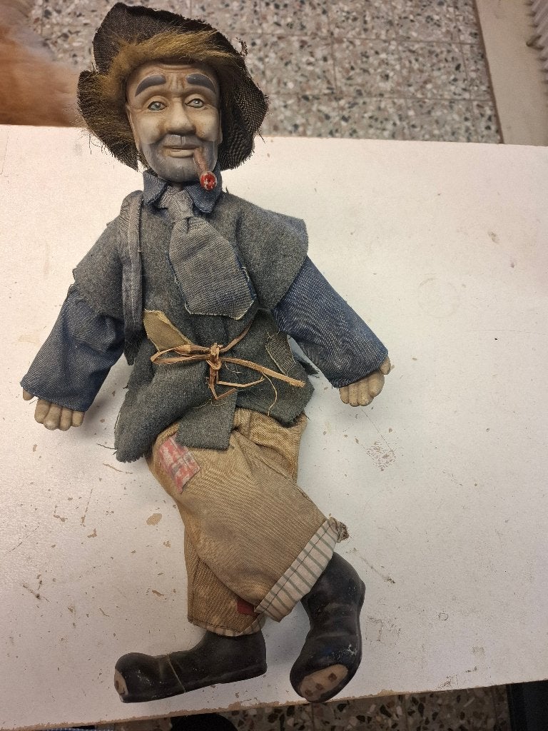 Aardewerk Beeldje Opa Abraham Buigbaar UNIEK EXEMPLAAR, Ophalen of Verzenden, Zo goed als nieuw, Mens