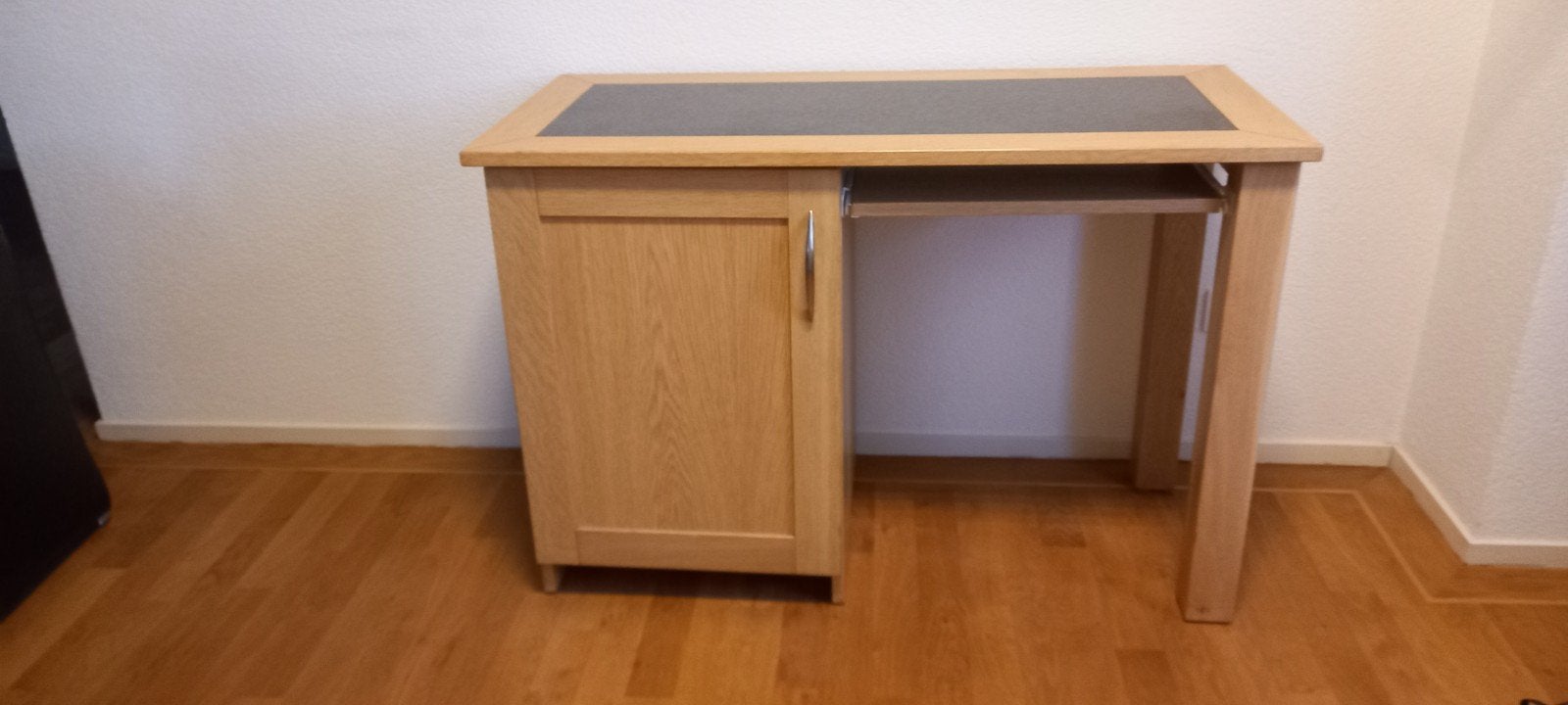 mooi bureautje en hoekkastje, Ophalen, Zo goed als nieuw