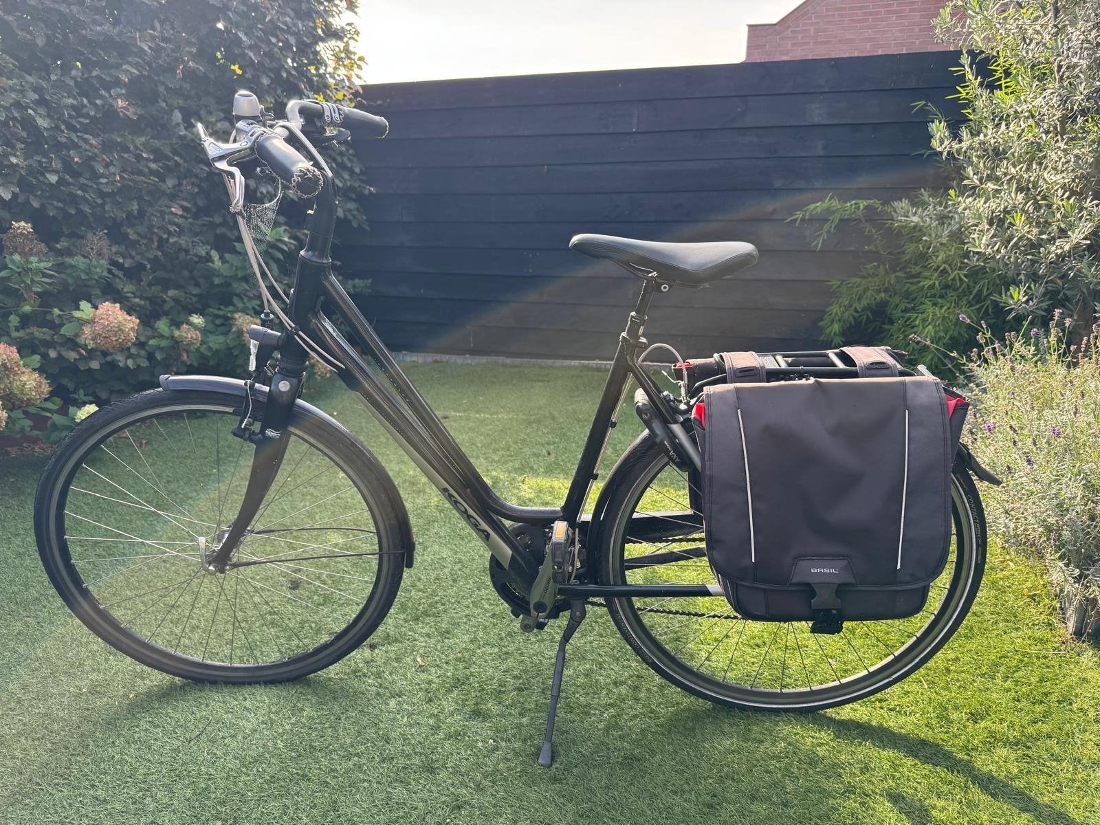 Koga damesfiets met lage instap en fietstassen, Velgrem, Ophalen, Overige merken, 53 tot 56 cm