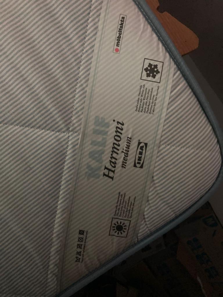 Gratis: gebruikt 2x IKEA Harmoni medium matras 80x200 cm, Ophalen, 85 tot 100 cm, Gebruikt, Matras