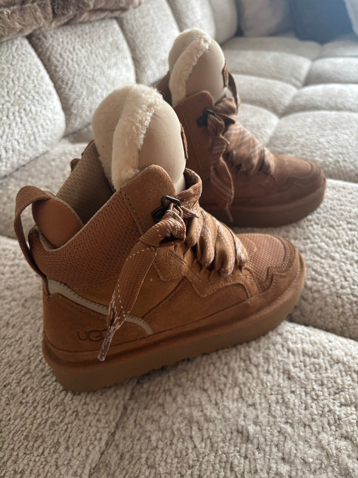 Uggs Laarzen - nieuw maat 38, Ophalen, Nieuw, Bruin, Lage of Enkellaarzen
