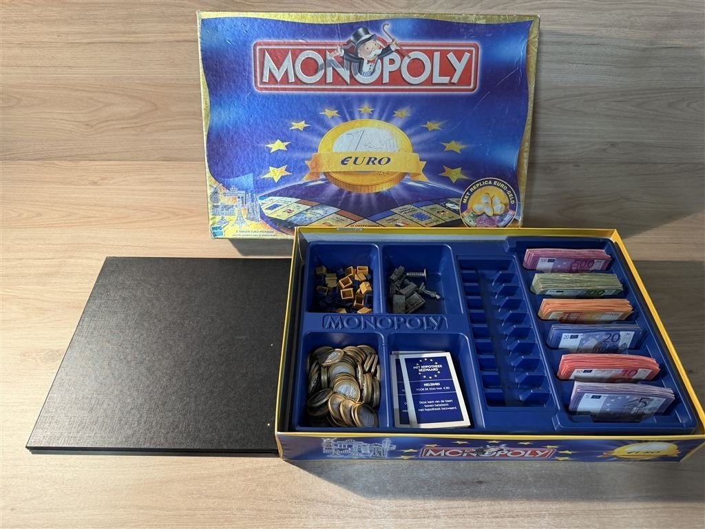 Monopoly euro editie - s6725, Hobby en Vrije tijd, Gezelschapsspellen | Bordspellen, Verzenden, Zo goed als nieuw