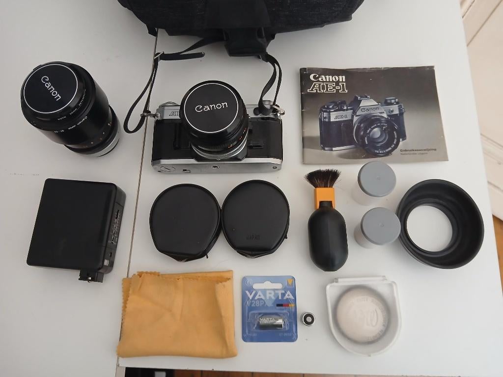 Canon AE-1 set, Audio, Tv en Foto, Fotocamera's Analoog, Ophalen of Verzenden, Gebruikt, Spiegelreflex, Canon