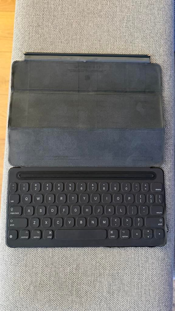 Apple Smart Keyboard Folio, Gebruikt, Opvouwbaar, Ophalen of Verzenden, Draadloos