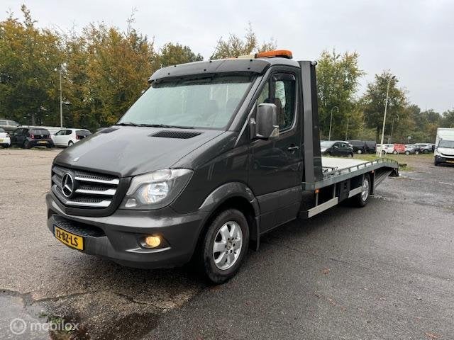 Mercedes Sprinter bestel 515 2.2 CDI Automaat Oprijwagen, Auto's, Automaat, Stof, Gebruikt, Zwart