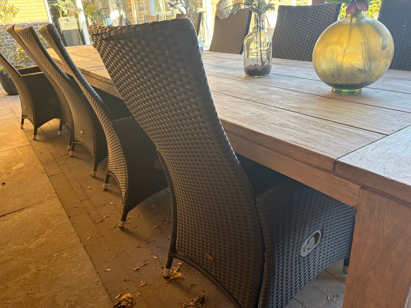 Grote tuintafel met 8 wicker stoelen - LIFE merk, Tuin en Terras, Ophalen, Gebruikt, Hout