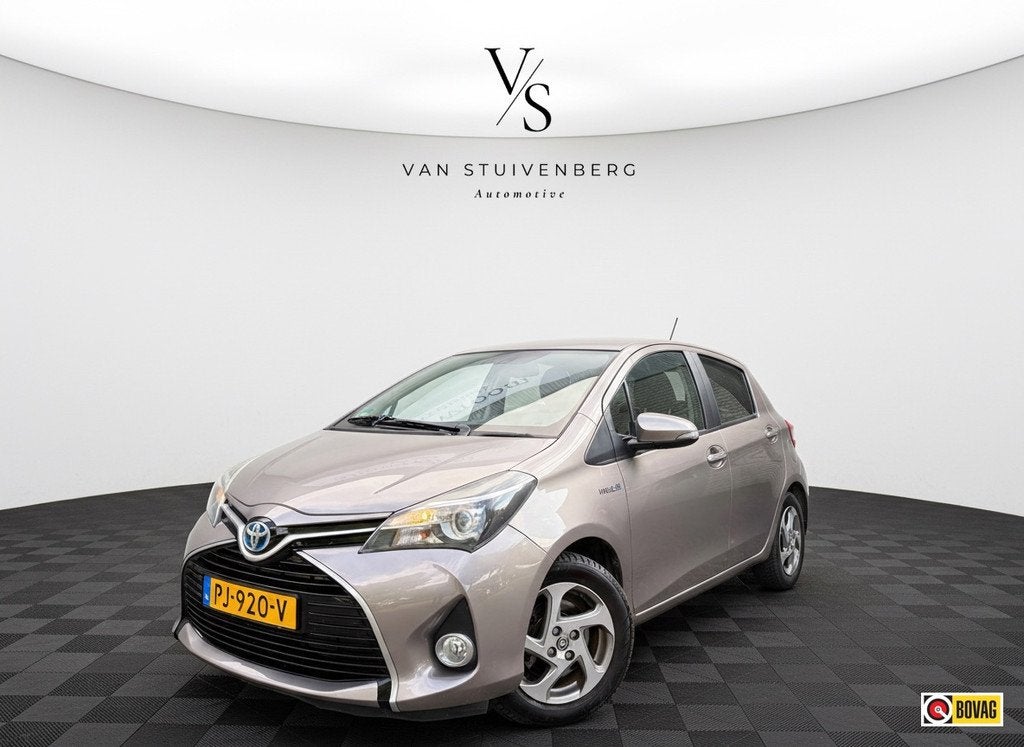 Toyota Yaris 1.5 Hybrid Comfort NAVI CLIMATE CONTROL, 1497 cc, Gebruikt, Euro 6, 4 cilinders