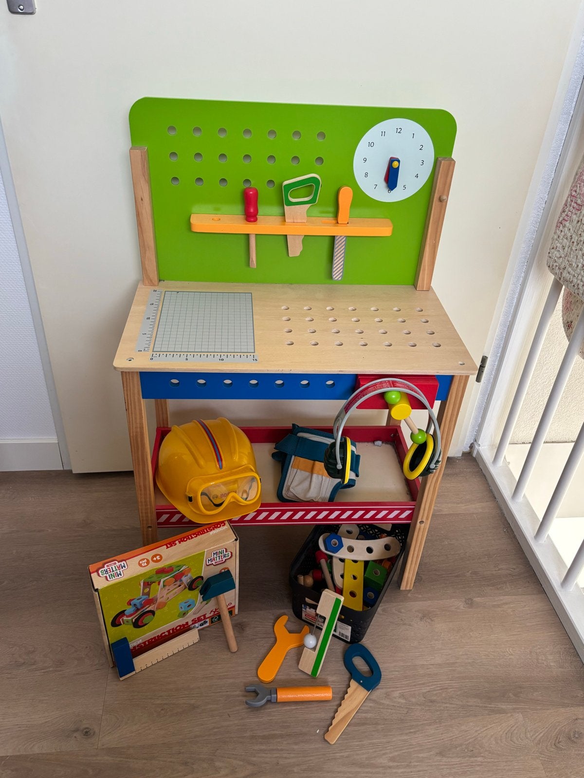 Houten werkbank met gereedschap en bouwset, Ophalen, Gebruikt, Knutselen