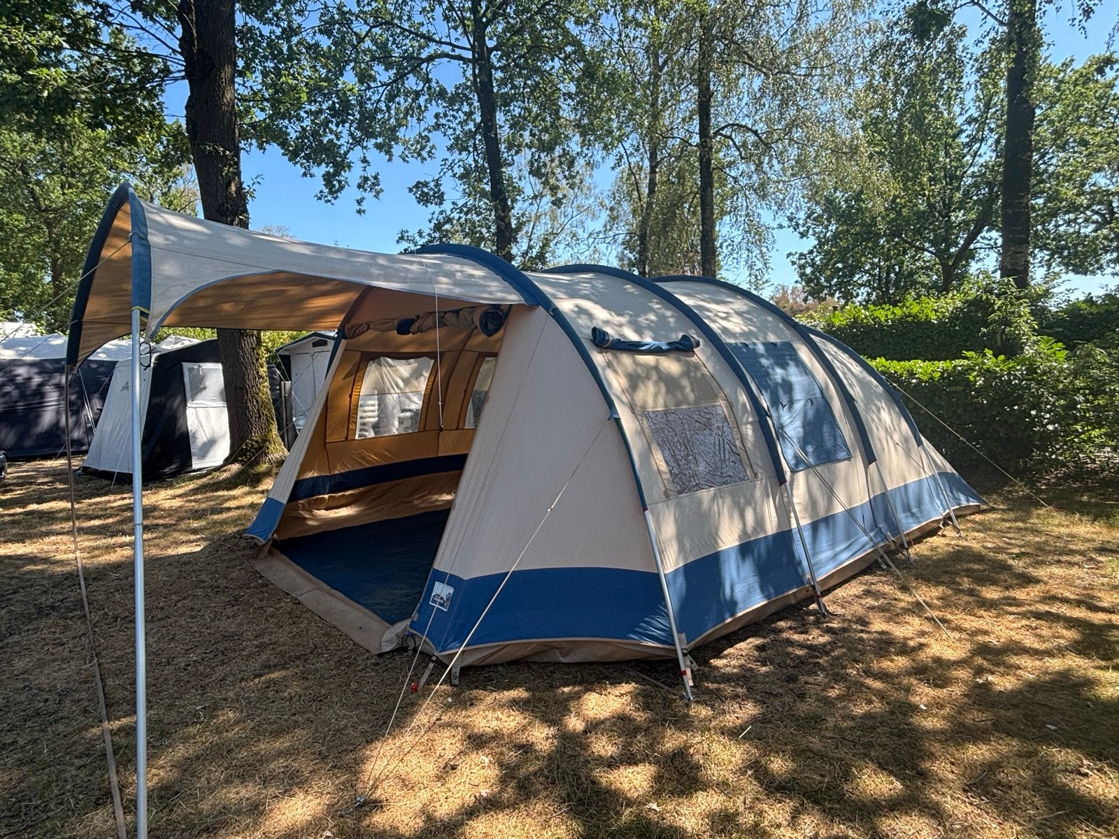 De Vrijbuiter tent met flexibele slaapcabines, Ophalen, Gebruikt, Tot en met 6