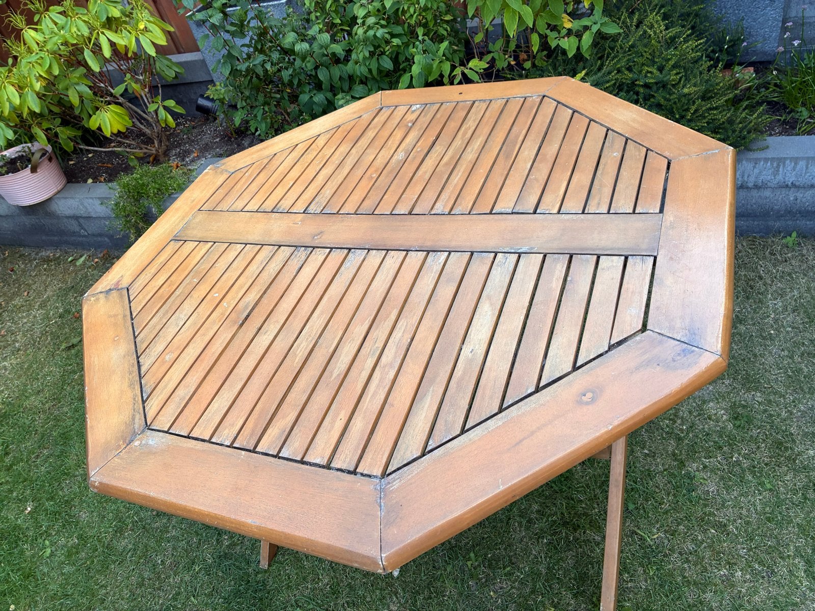Houten tuintafel, inklapbaar, achthoekig, Tuin en Terras, Tuintafels, Ophalen, Gebruikt, Hout