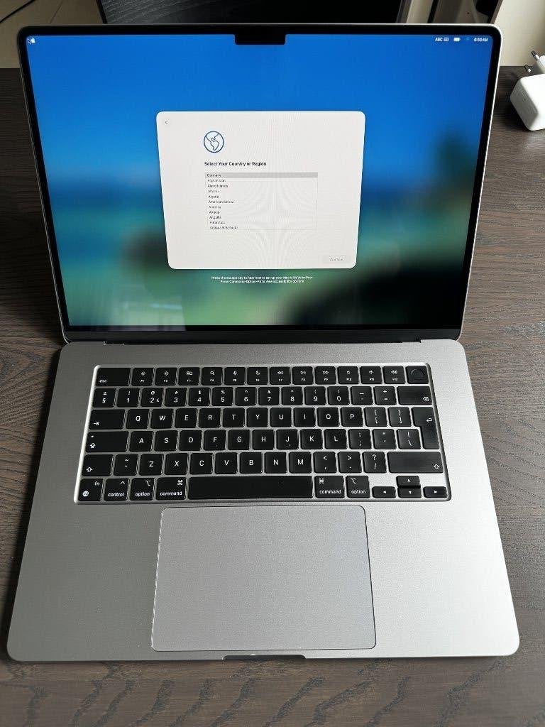 MacBook Air 15" M2 2023 - 8GB/512GB - doos + originele lader, Computers en Software, Ophalen, 8 GB, 512 GB, Zo goed als nieuw