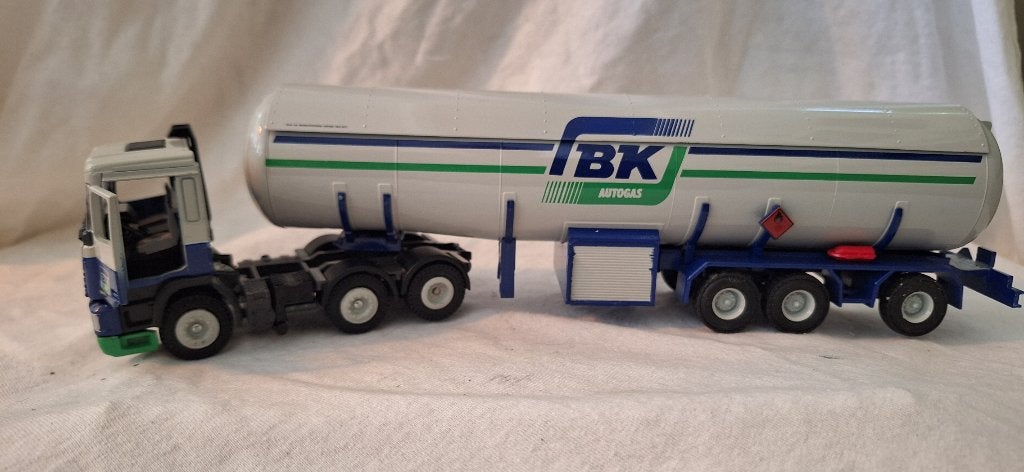 Daf 95 Bk gas Tekno, Hobby en Vrije tijd, Modelauto's | 1:50, Ophalen of Verzenden, Zo goed als nieuw, Bus of Vrachtwagen, Tekno