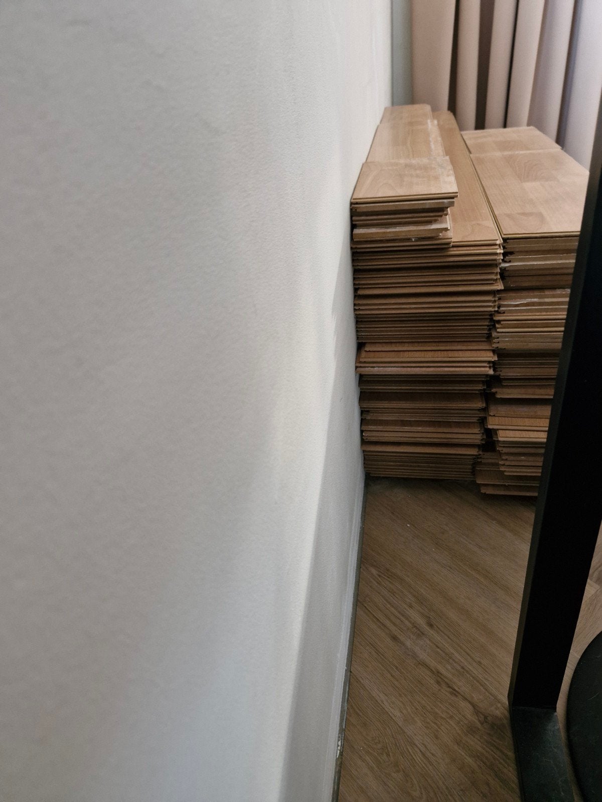 Licht eiken kliklaminaat - ca. 28 m², Ophalen, Gebruikt, Bruin, 25 tot 50 m²