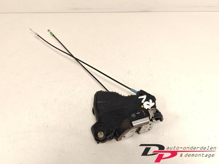 Deurslot Mechaniek 4Deurs rechts-voor van een Daihatsu Sirio