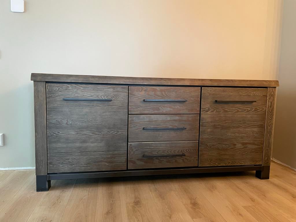 Dressoir met 2 deuren en 4 lades, Ophalen, Gebruikt, 150 tot 200 cm, Met lade(s)