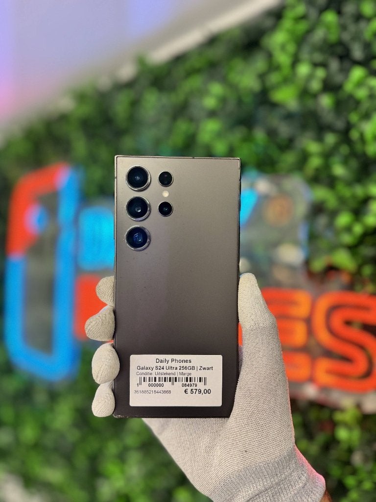 Zo goed als nieuw Samsung Galaxy S24 Ultra 256GB