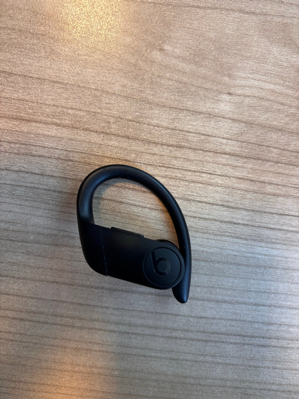 Beats Powerbeats Pro - linker oortje